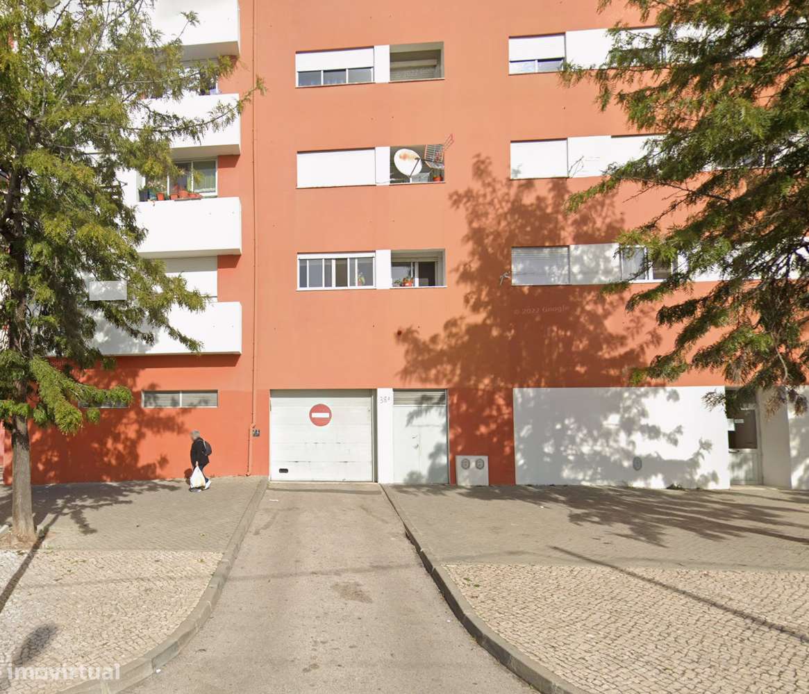 Lugar de Estacionamento - Monte de Caparica - Grande imagem: 2/6