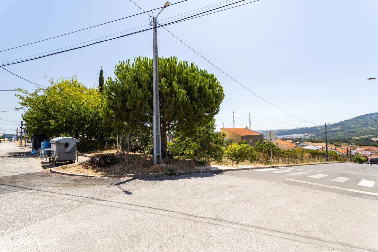 Terreno Urbano de 1.796 m² em Moninhos – Loures | Ideal para Construçã-8