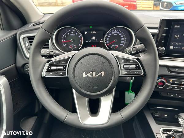 Kia XCeed 1.5 T-GDI 7DCT City - 15