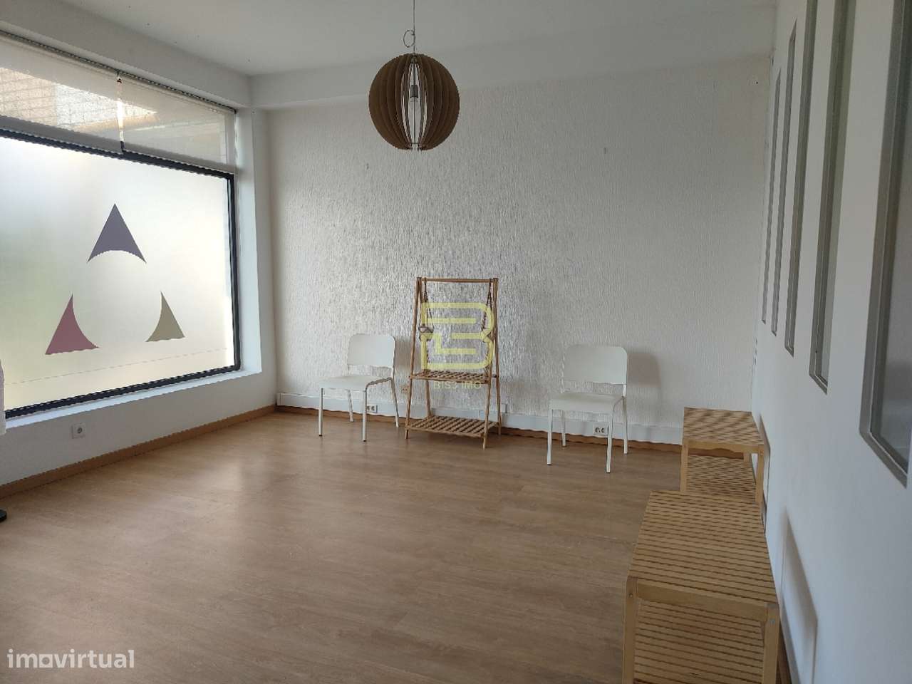 LOJA com 136m² em Zona Estratégica –BAGUIM do MONTE – Ideal para Vário - Grande imagem: 5/15