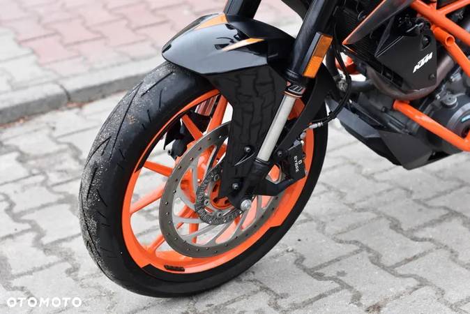 KTM Duke - 19