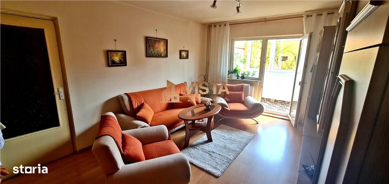 Apartament 3 camere la etaj intermediar, Tractorul - Penny, Brasov