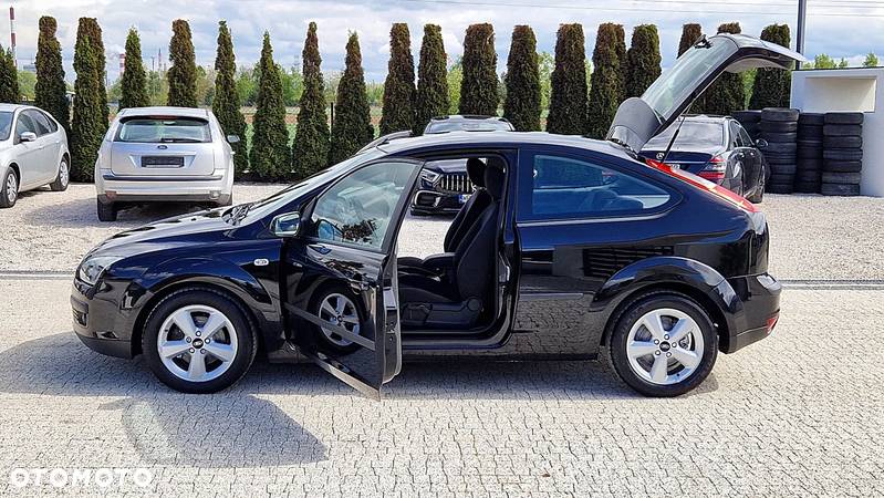 Ford Focus 1.6 16V Style - 20