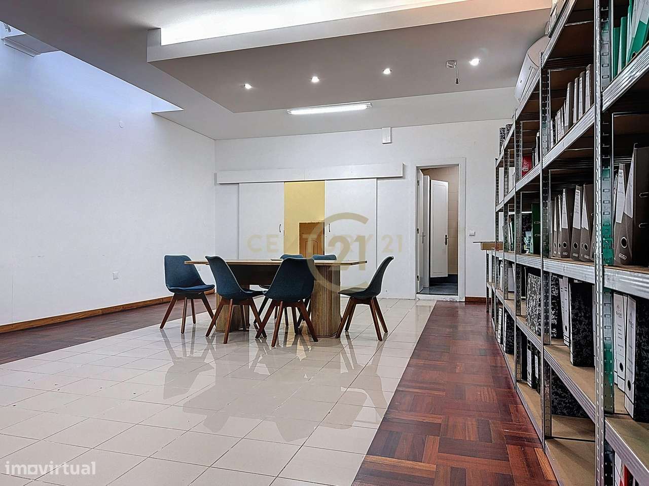 Moradia de Elevada Qualidade no Coração da Praia da Vitória – Vista Ba-36