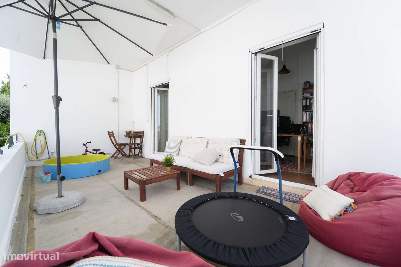 Apartamento T5 para venda na Rua Trindade Coelho Coimbra-9