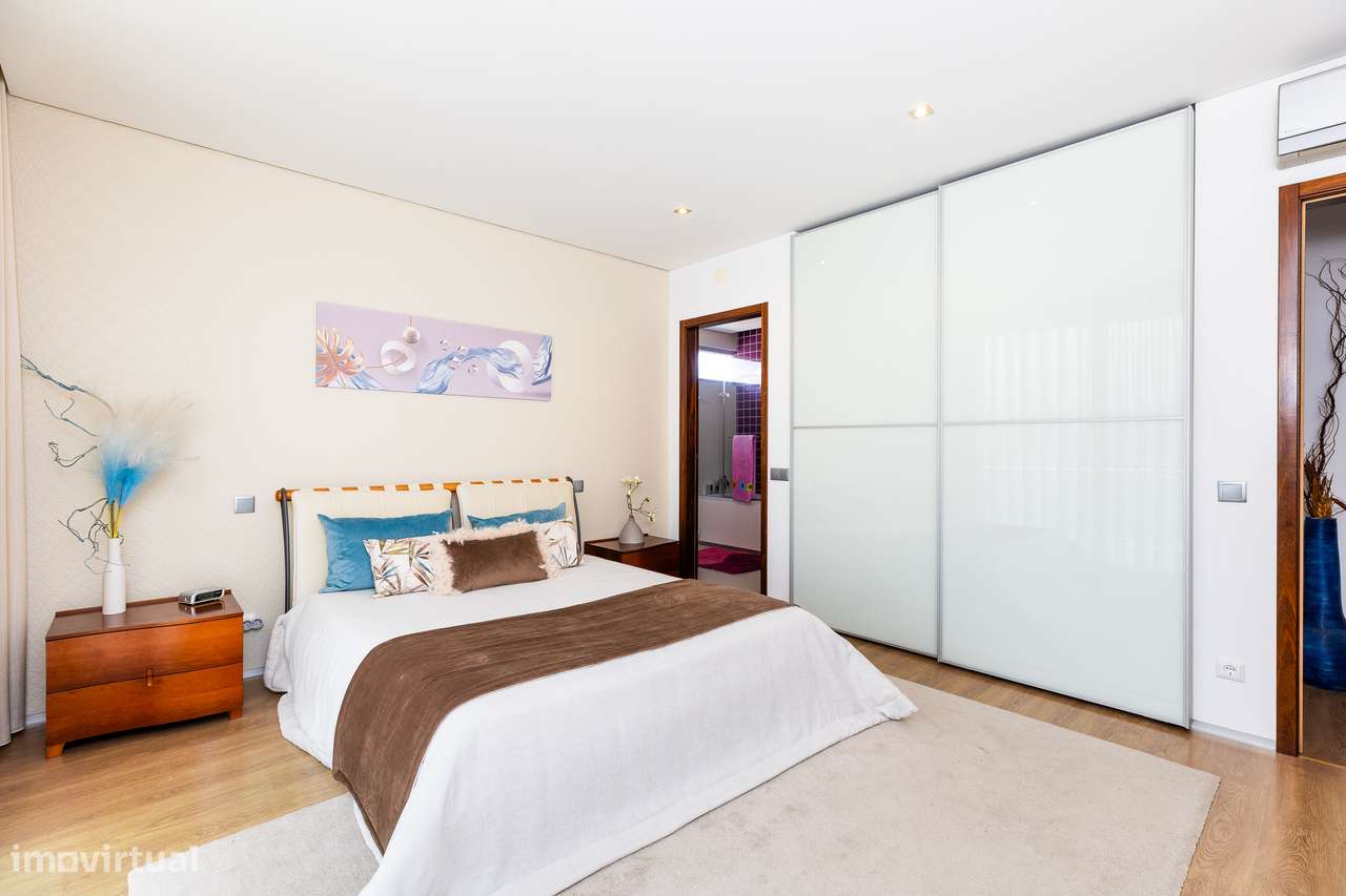 Moradia T3+2, individual, com jardim | Pinheiros, Leiria-23