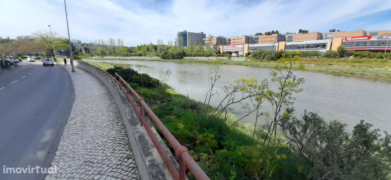 Apartamento T3, Sacavém, Loures.