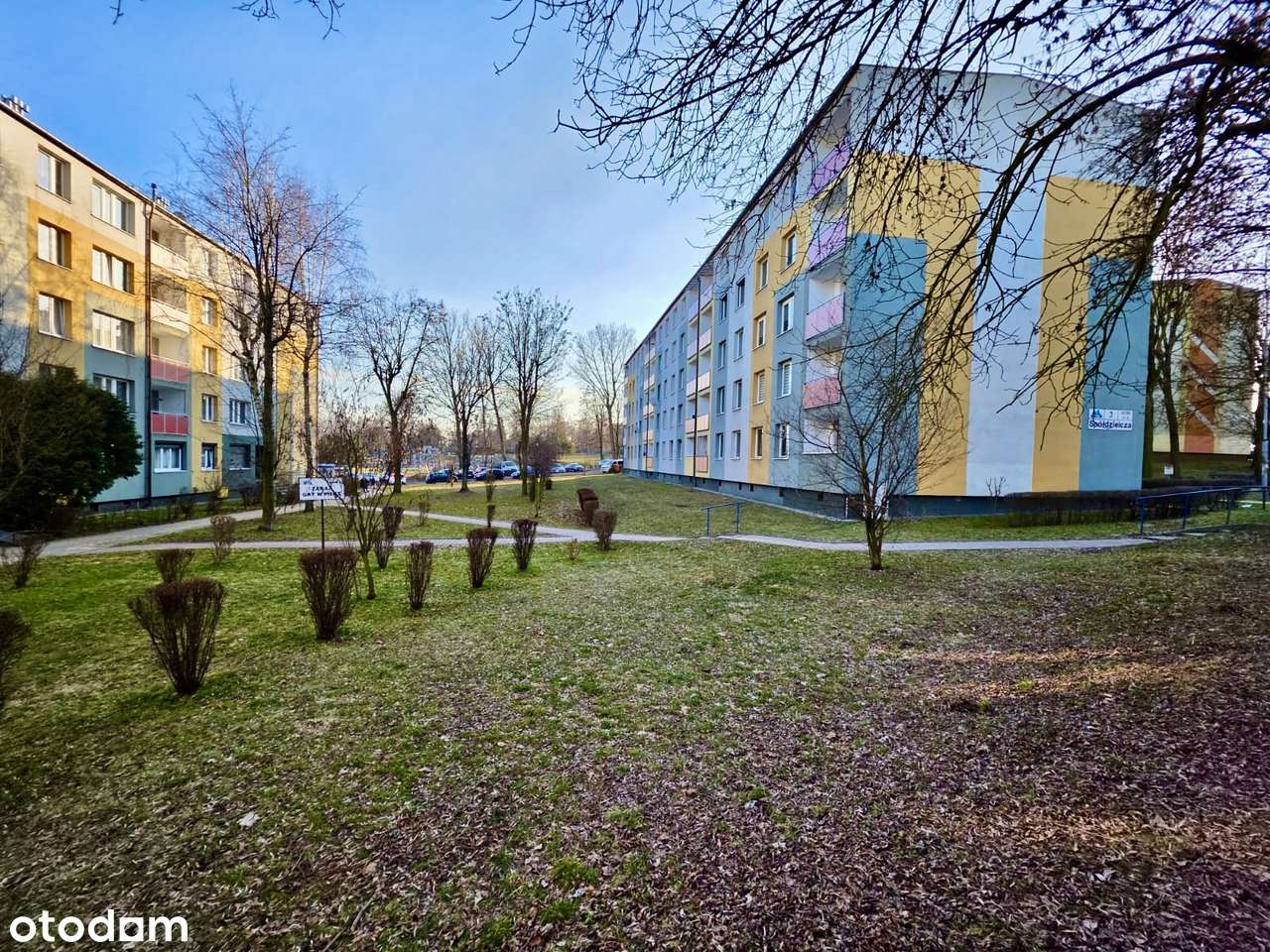 | Do wejścia | Meble w cenie + AGD | Centrum miasta | Basen |-2