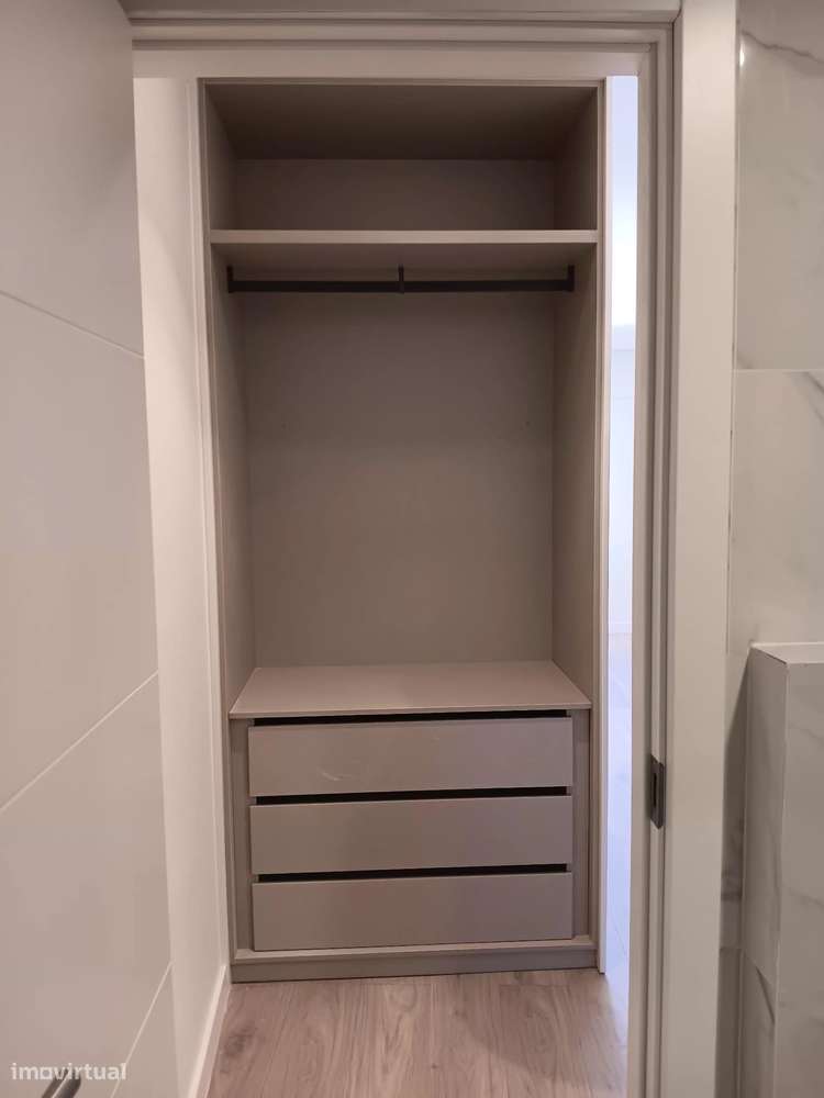 Fantástico Apartamento T4 , com acabamentos de luxo .-15