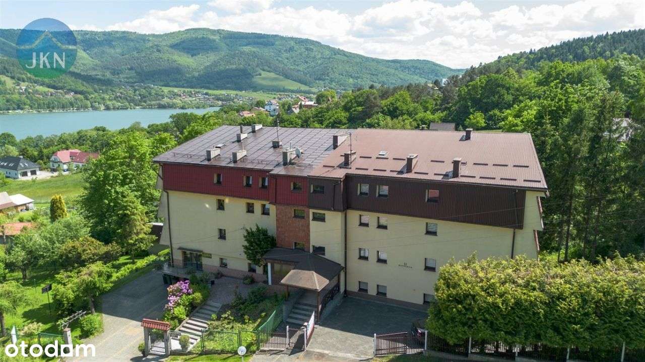 Wyremonotwany obiekt blisko jeziora - Pełny obrazek: 4/20