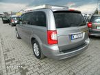 Chrysler Town & Country 3.6 Limited - 7