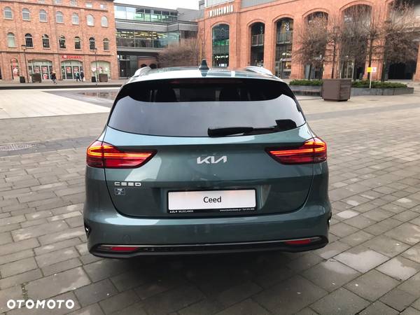 Kia Ceed 1.6 GDI PHEV Business Line DCT - 7