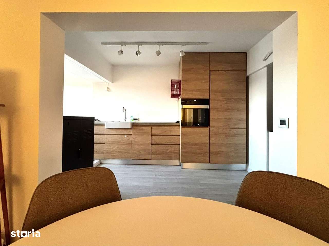 Apartament 3 camere Hala Centrala - Imagine principală: 3/9