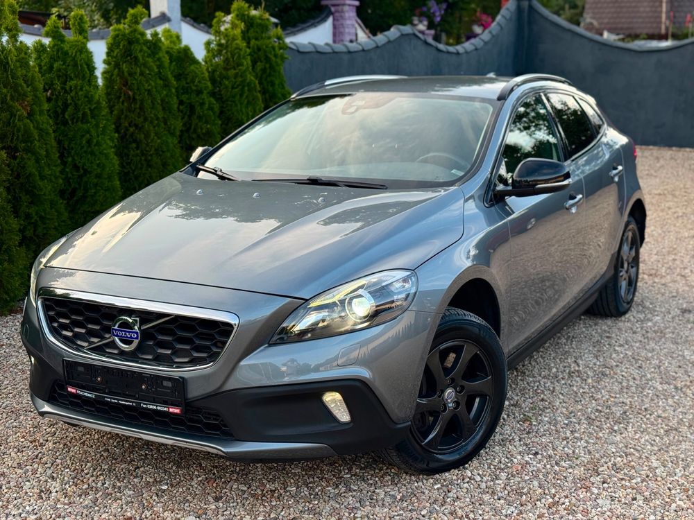 Volvo V40 D2 Geartronic Summum 2015