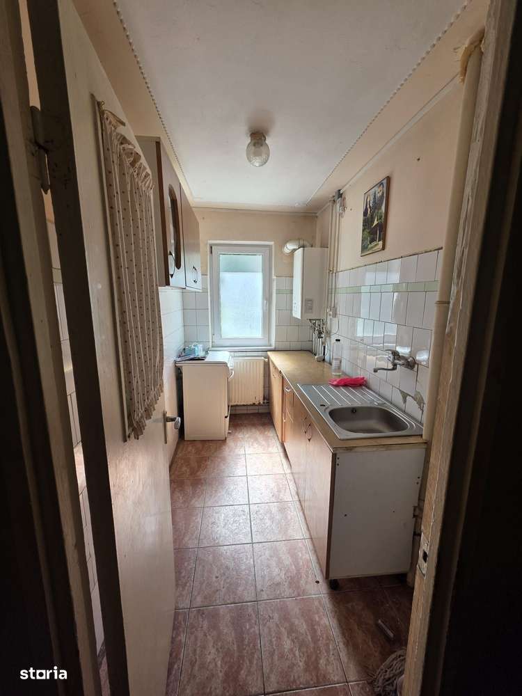 Apartament 2 camere Florilor,parter,semidecomandat,72500 Euro-4