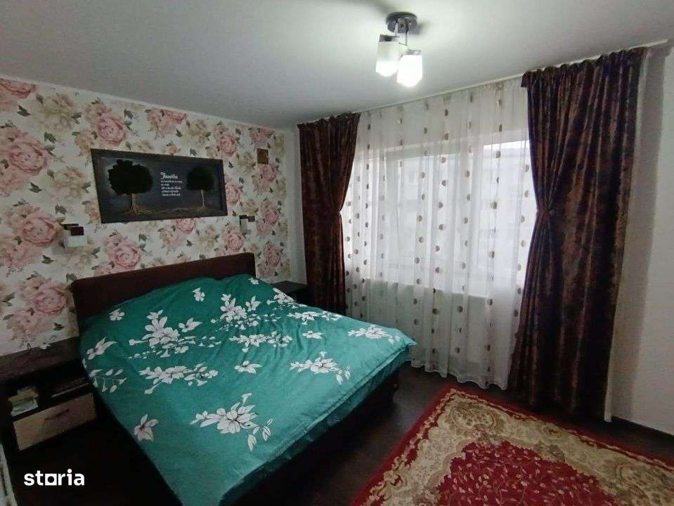 APARTAMENT 2 CAMERE, MOBILAT SI UTILAT, ET.3/4, PODU ROS, RENOVAT RECE-12