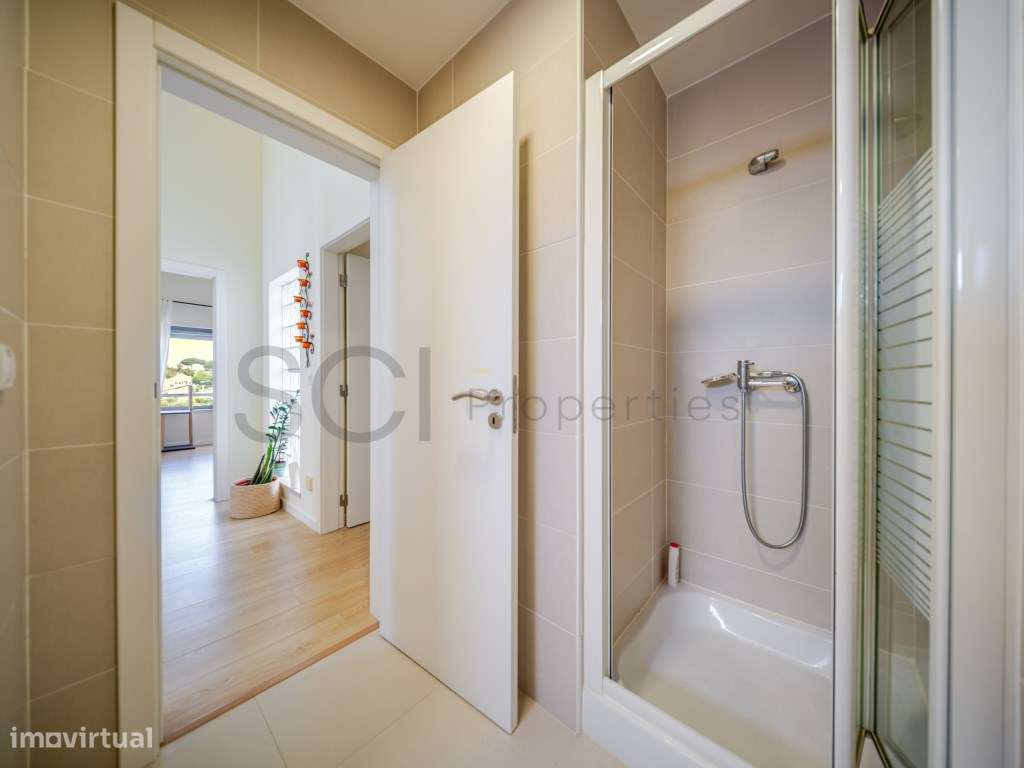 Moradia com piscina nas Quintinhas-37