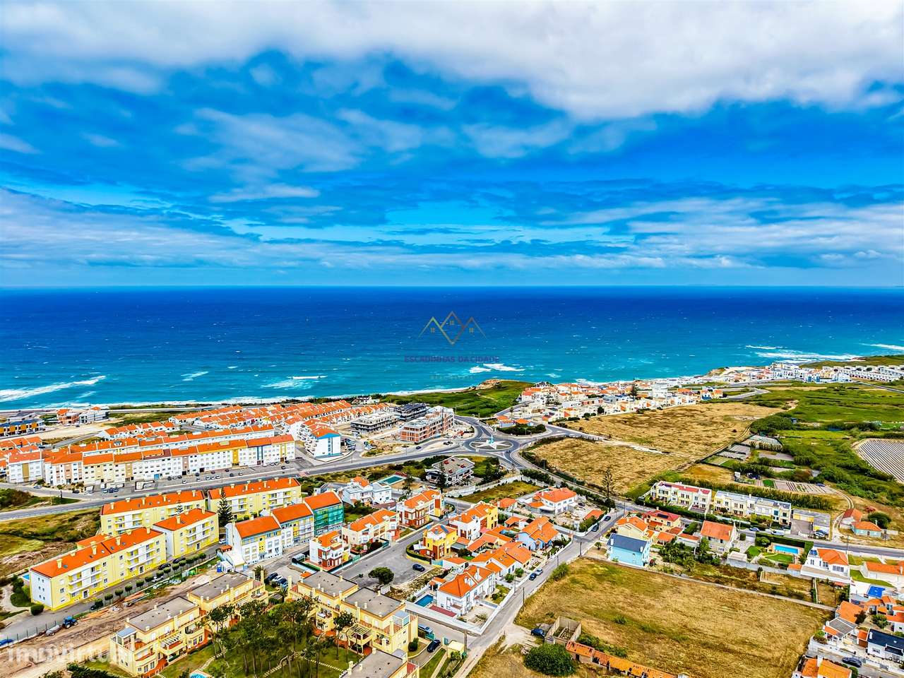 Moradia com piscina privativa em Santa Cruz-6