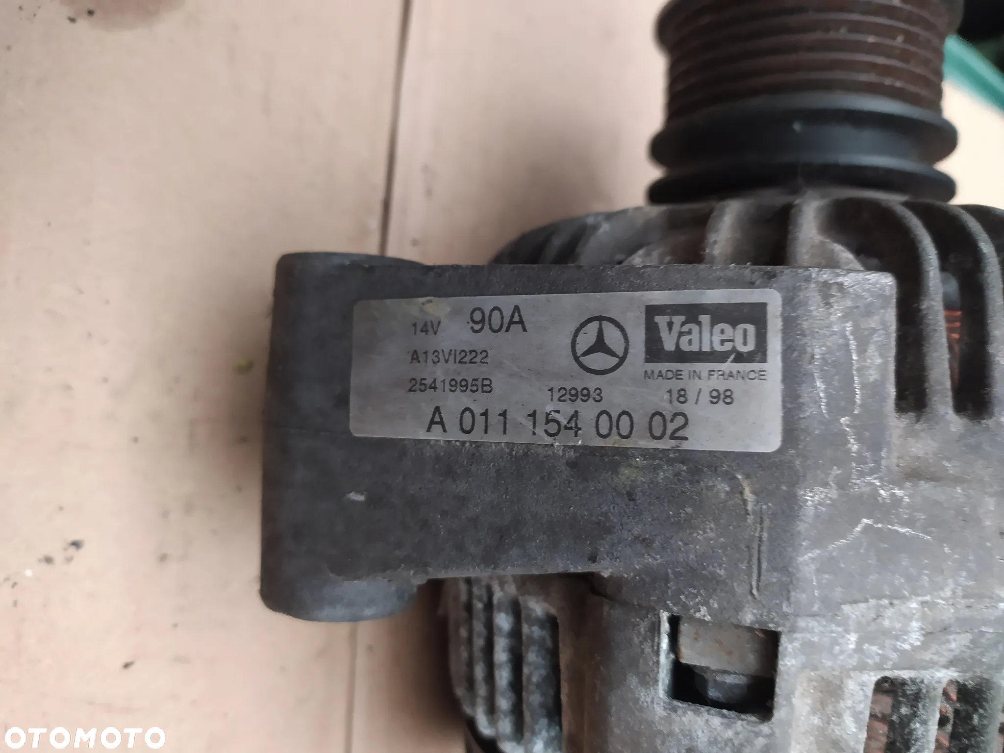 ALTERNATOR MERCEDES W210 2.2D 90A A0111540002 - 2