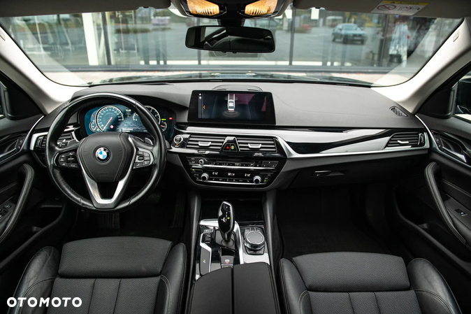 BMW Seria 5 530d Luxury Line - 7