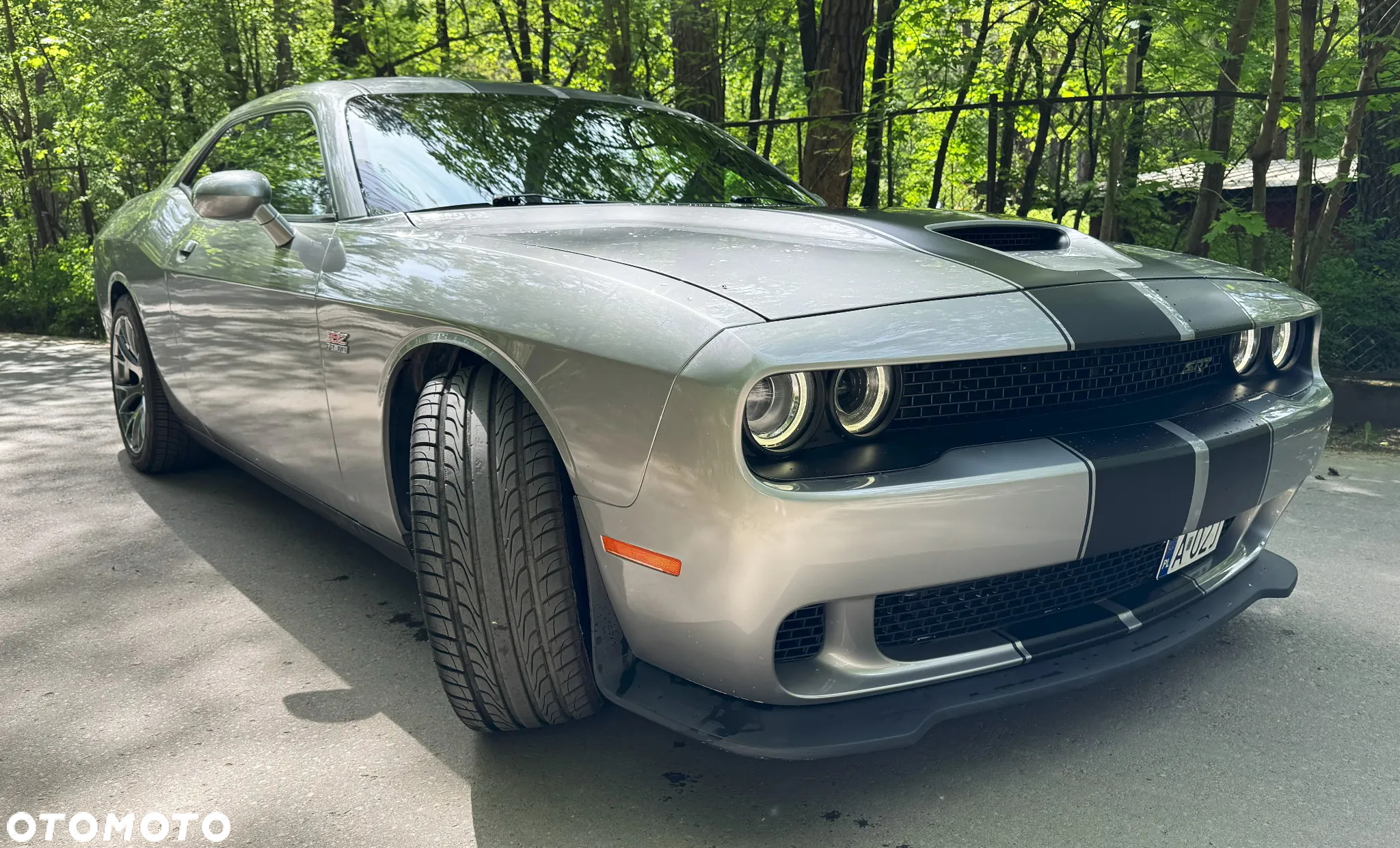 Dodge Challenger - 2