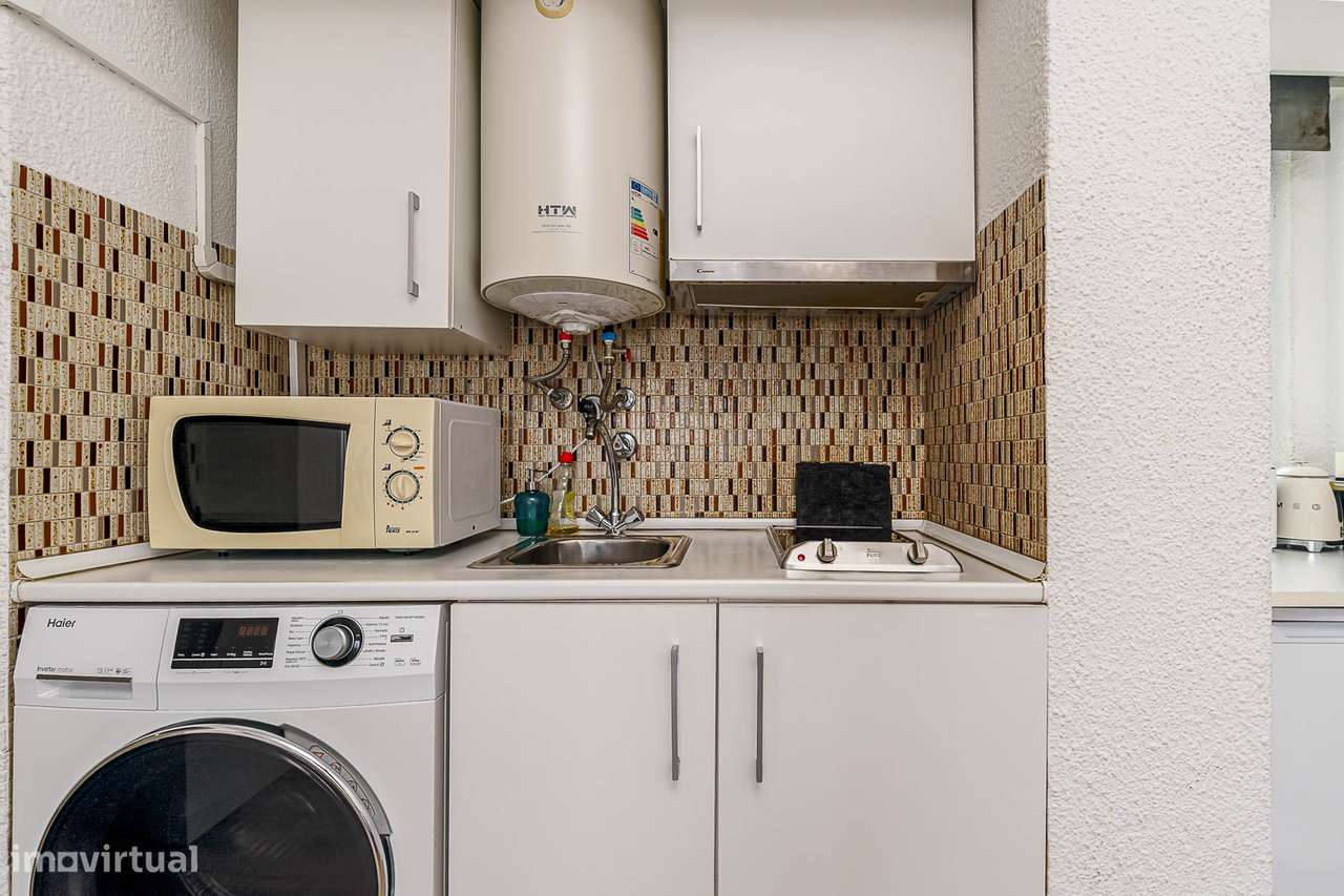 Estúdio T0 com licença AL - Cascais-9