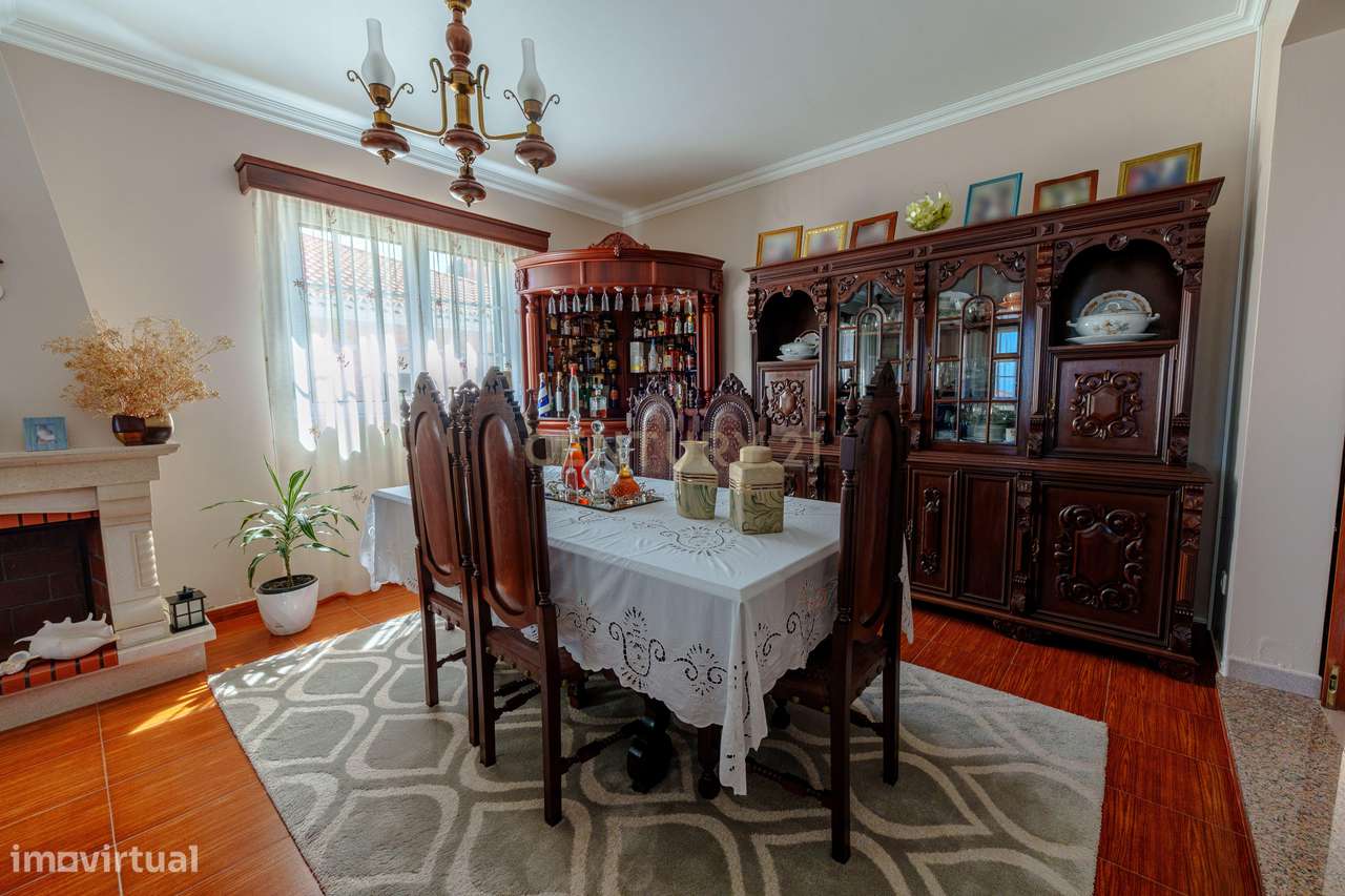 Moradia T4 com 2.971 m² de Terreno e Vista Panorâmica-5
