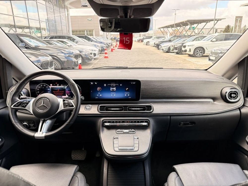 Mercedes Benz Klasa-V 300 D Extralang 4Matic 9G Tronic Avantgarde 2024 — zdjęcie 5