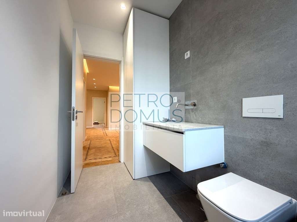 T2 TOTALMENTE REMODELADO EM CONDOMÍNIO COM PISCINA - PENHA DE FRANÇA-25