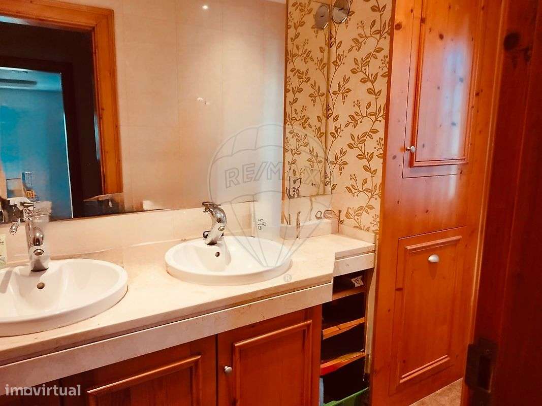 Moradia T4 para venda-33