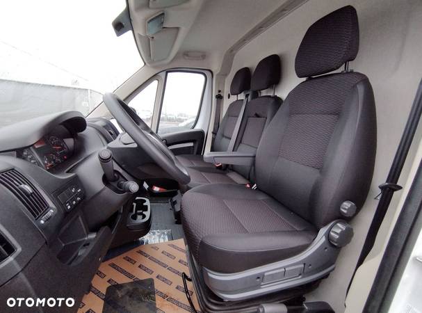 Opel Movano Movano Furgon FWD 2.2dt 140KM 340Nm Euro 6.4 MT6 L4H2 Heavy 3.5t 15m3 - 14