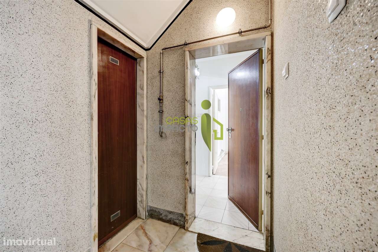 Apartamento T3 com terraço em Agualva-Cacém-35