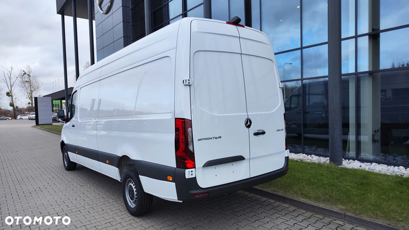 Mercedes-Benz Sprinter - 6