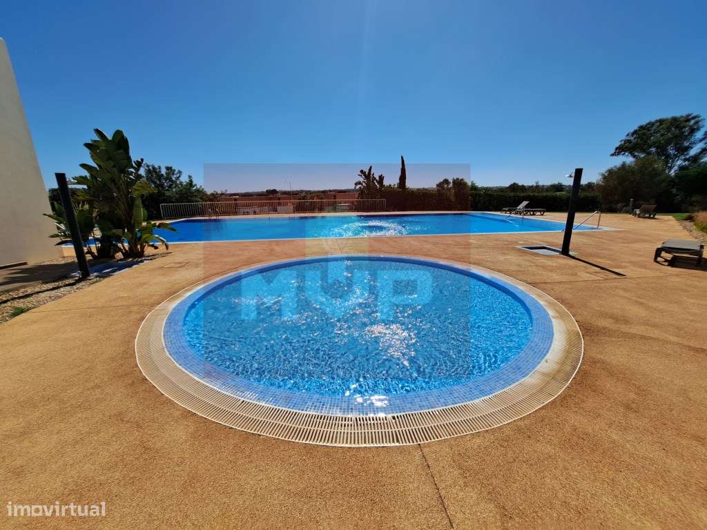 Moradia V3 com piscina e garagem em Vilamoura-39