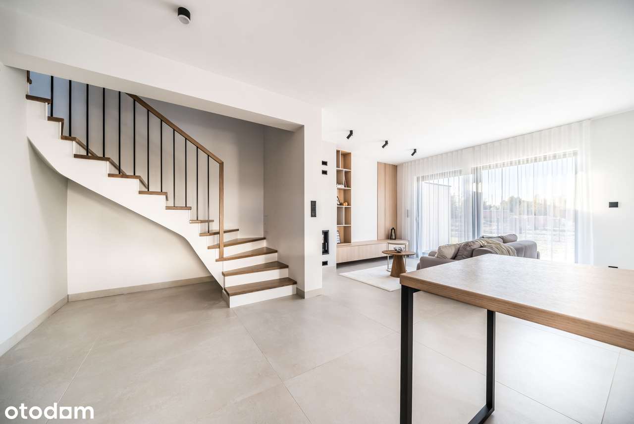 Przestronny dom 142 m² z garażem i ogrodem. Wykończony z kuchnią-9