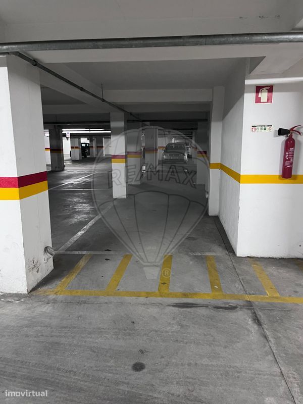 Garagem  para venda - Grande imagem: 1/3