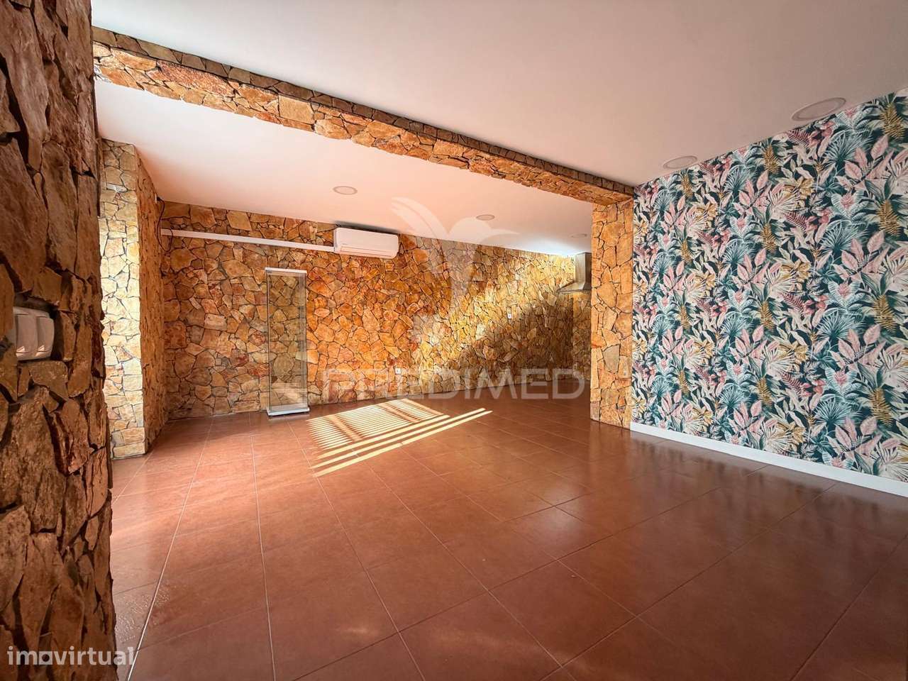 Loja no centro Histórico de Palmela - Grande imagem: 3/36