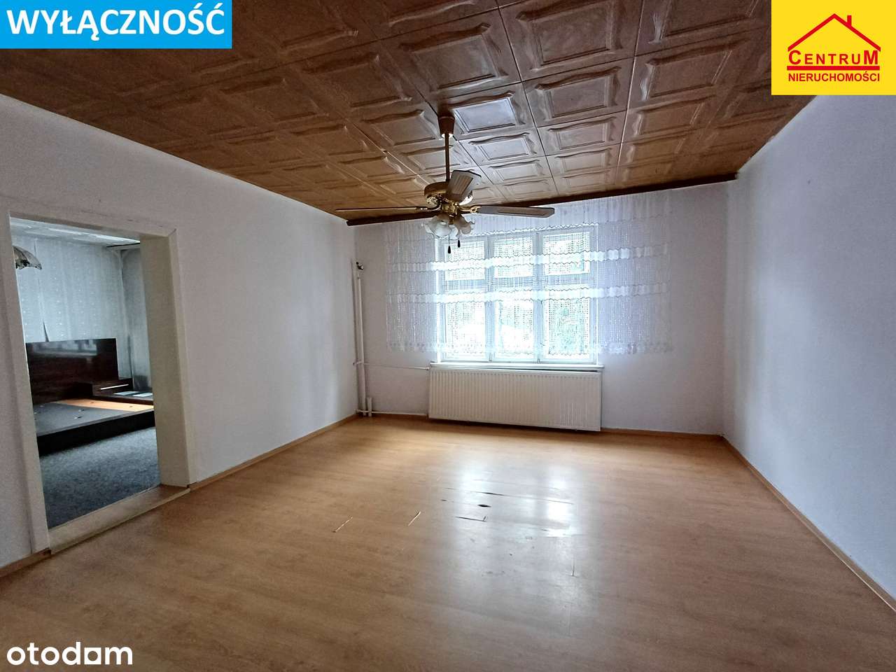 Dom położony w spokojnej okolicy.-12