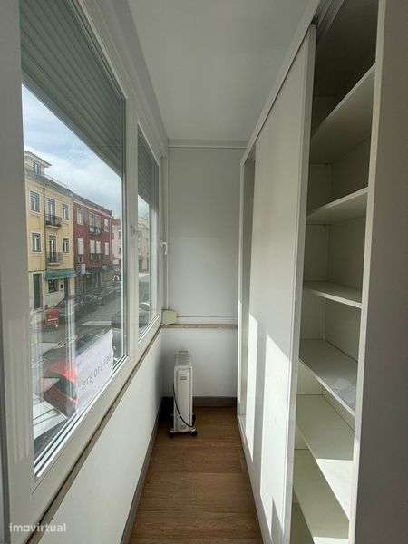 T1 com terraço Campo de Ourique - Grande imagem: 5/7