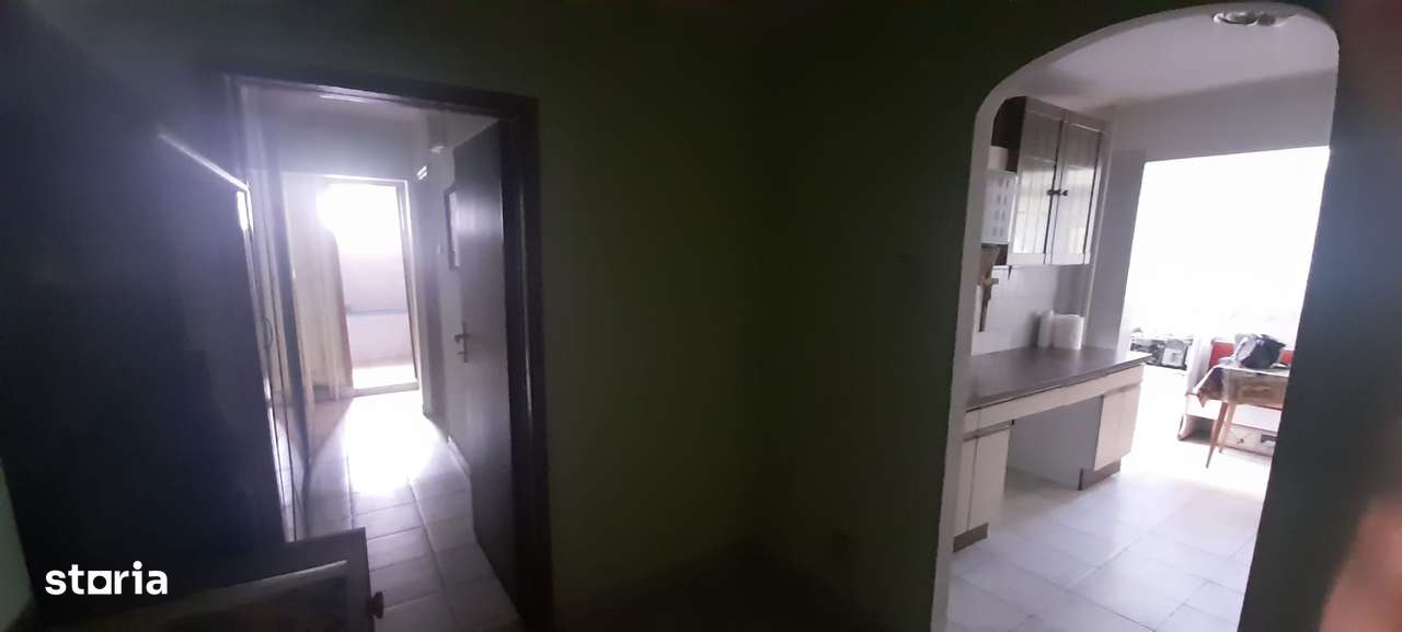 Piata Rahova,strada Buzoieni,4 camere-11