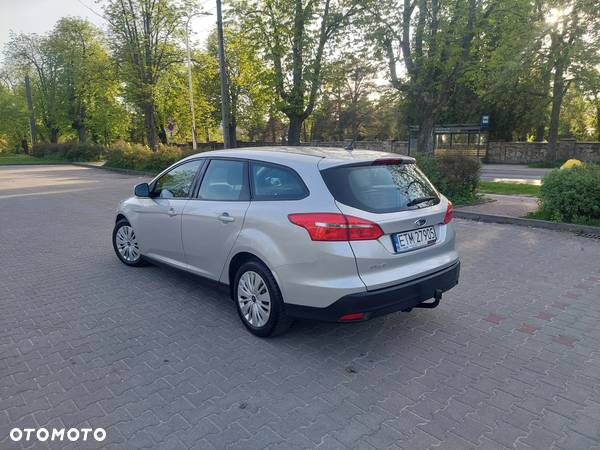 Ford Focus - 5