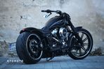 Harley-Davidson Softail Breakout - 1