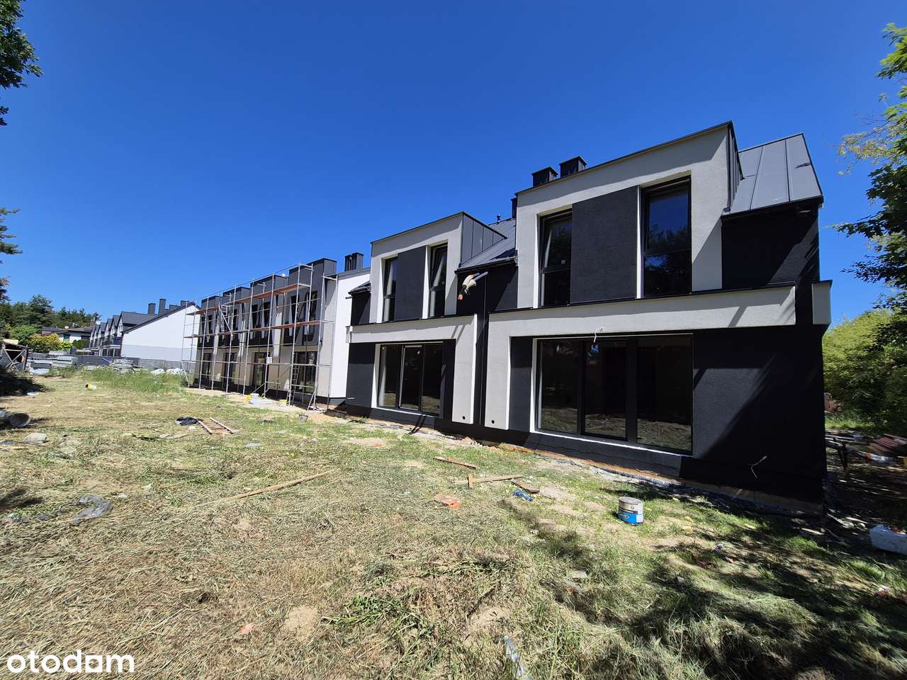 Najlepsza lokalizacja w Jankach! Bliźniaki z garażami, segmenty.-9