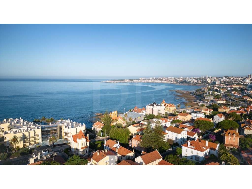 T3 Duplex a estrear com terraços e piscina no Estoril-27