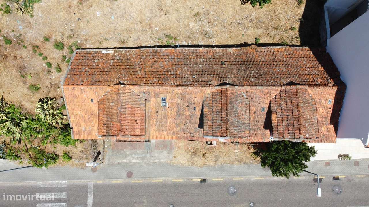 Edifício c/ Cinco Frações - Independentes - Zona Periférica da Covilhã - Grande imagem: 3/12