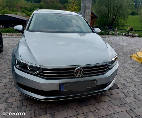 Volkswagen Passat 2.0 TDI BMT Comfortline DSG - 2