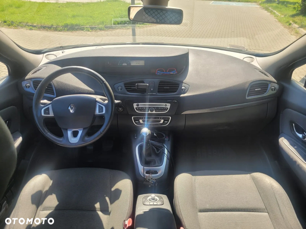 Renault Scenic - 22