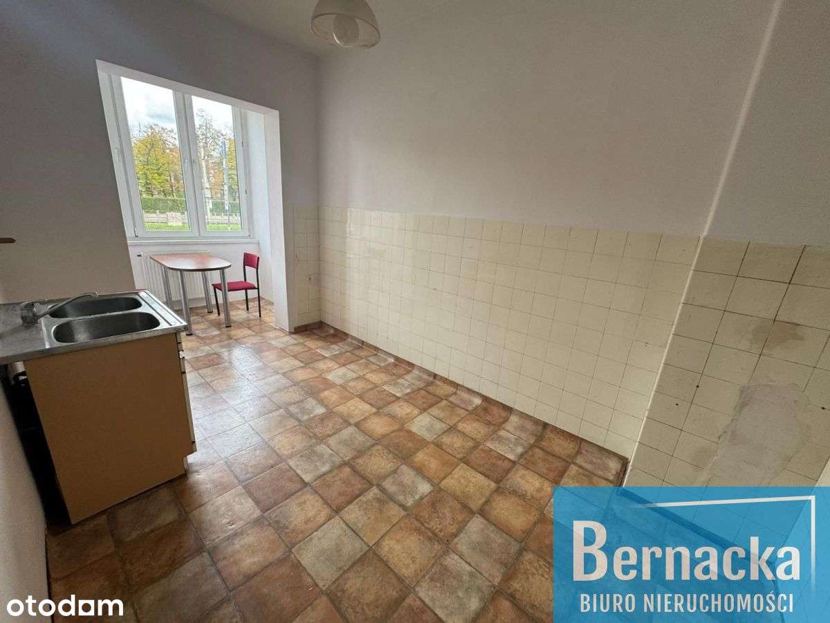 Mieszkanie 3-pokojowe na Hallera-3