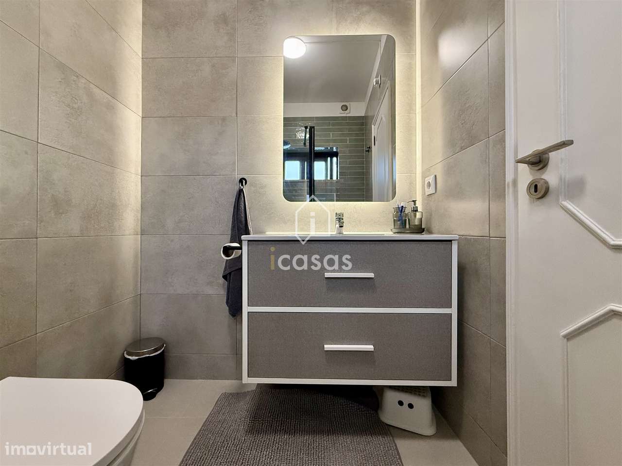 T3 Renovado com Varanda e Garagem Box | Forno – Rio Tinto (Próximo da-16