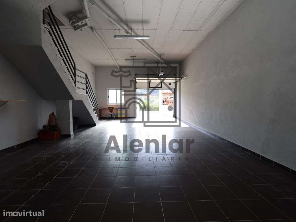 Moradia V3 localizada na freguesia da Carnota, em Alenquer.-28